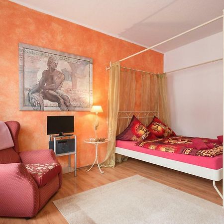 Ferienwohnung Residenz Bis 6 Gaeste , Ferienwohnung Dresden Bis 4 Gaeste, Ferienwohnung Elbflorenz Bis 2 Gaeste Ngoại thất bức ảnh