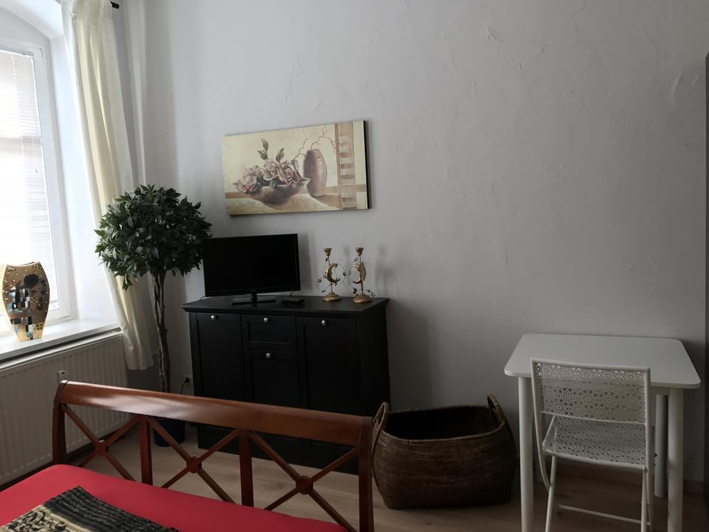 Ferienwohnung Residenz Bis 6 Gaeste , Ferienwohnung Dresden Bis 4 Gaeste, Ferienwohnung Elbflorenz Bis 2 Gaeste Ngoại thất bức ảnh