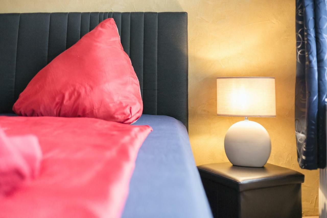 Ferienwohnung Residenz Bis 6 Gaeste , Ferienwohnung Dresden Bis 4 Gaeste, Ferienwohnung Elbflorenz Bis 2 Gaeste Ngoại thất bức ảnh
